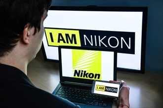 Logo Nikon