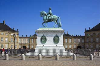 Equestrian statue of Frederik V