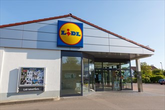 Lidl store supermarket shop discounter logo symbol sign