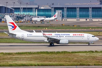 A China Eastern Airlines Boeing 737-800 aircraft with registration number B-5647 at Guangzhou Airport