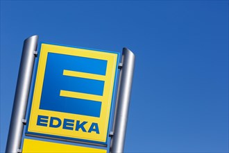 Edeka logo symbol sign supermarket text free space copyspace food store shop in germany
