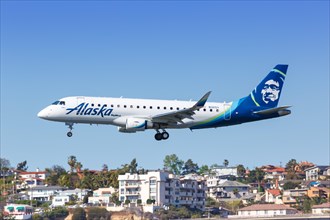 An Alaska Airlines Skywest Embraer ERJ 175 aircraft with registration N191SY lands at San Diego Airport