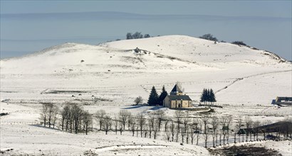 Church of Saint-Alyre-es-Montagne in winter