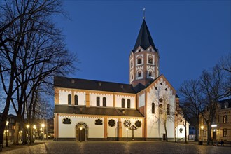 Basilica of St. Margaret in the evening