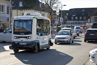 Autonomously driving electric bus in road traffic
