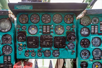 Cockpit of a Tupolev 134