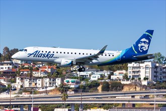 An Embraer ERJ 175 aircraft of Alaska Airlines Skywest with registration N195SY lands at San Diego airport