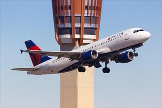A Delta Air Lines Airbus A320 aircraft with registration N344NW takes off from Phoenix Airport