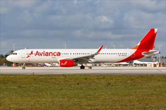 An Airbus A321 aircraft of Avianca with the registration N693AV at Miami airport