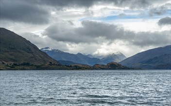 View over Lake Wakatipu from Queenstown