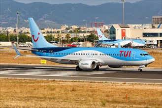 A TUI Boeing B737-800 with the registration OO-JAY takes off from the airport in Palma de Majorca