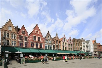Market with houses with stepped gables on the north side of the square