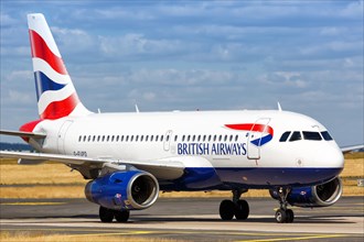 A British Airways Airbus A319 with registration G-EUPD at Charles de Gaulle Airport