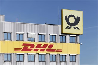 Logos DHL and Deutsche Post