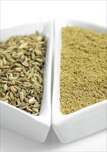 POWDER AND FENNEL SEEDS