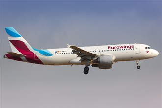 A Eurowings Airbus A320 with registration D-ABZL lands at Palma de Majorca Airport