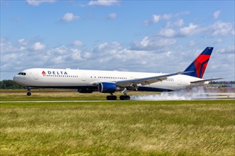 A Delta Air Lines Boeing 767-400ER with registration N832MH lands at Stuttgart Airport