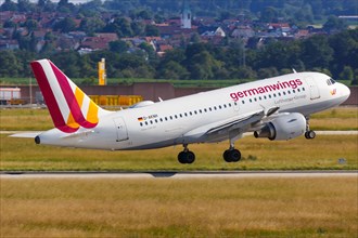 A Germanwings Airbus A319 with registration D-AKNH lands at Stuttgart Airport