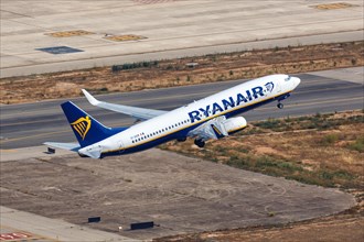 A Ryanair Boeing B737-800 with the registration EI-DCM takes off from Palma de Majorca Airport