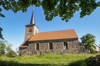Juehnsdorf village church