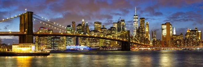 New York City Skyline Night Panorama Manhattan Brooklyn Bridge World Trade Center WTC in New York