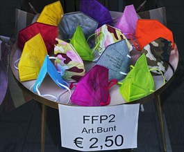 FFP2 masks colored