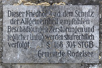 Sign at the old Jewish cemetery in Roedelsee