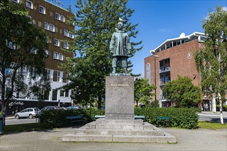 Roald Amundsen monument