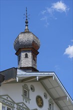 Onion dome covered with wooden shingles