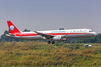 An Airbus A321 aircraft of Sichuan Airlines with registration number B-6845 at Chengdu airport