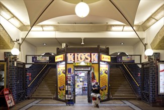 Kiosk at Hackescher Markt S-Bahn station