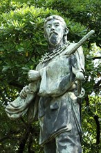 Bronze statue of Umashimadenomikoto