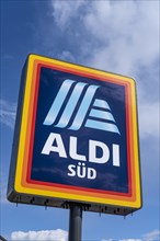 Company sign Aldi-Sued