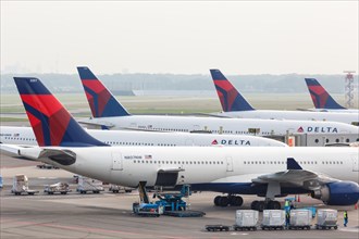 Aircraft of Delta Air Lines at Amsterdam Schiphol Airport