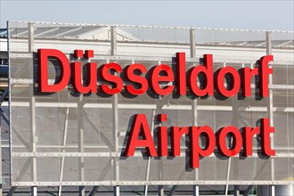 Logo of Duesseldorf Airport