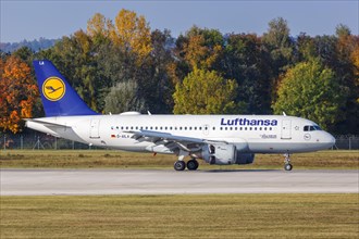 A Lufthansa Airbus A319 with the registration D-AILA at Munich Airport