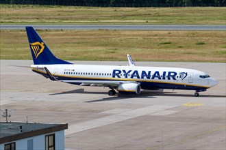 A Ryanair Boeing 737-800 aircraft with registration EI-FIO at Nuremberg Airport