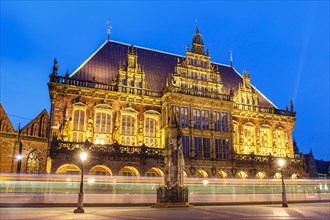 Marketplace Bremen City Hall Roland by night in Bremen