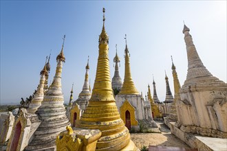 Tomb pagodas at the Shwe Inn Dein pagoda