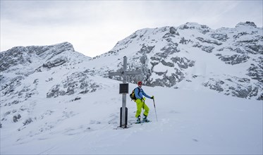Ski tourers at the Osterfelderkopf