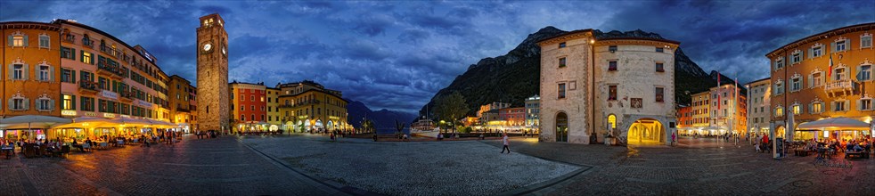 360 panorama of Piazza Novembre with Torre Apponale in the evening