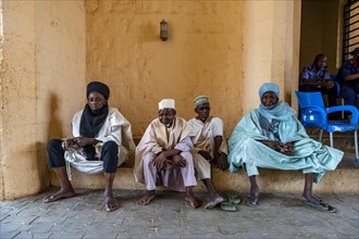 Servant waiting at the EmirÂ´s palace