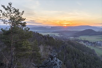 View from Papststein at sunrise with Kleinhennersdorf