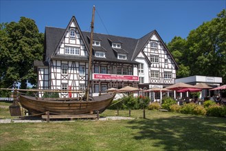 Hotel Hitthim with cafe and restaurant