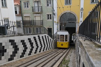 Rails with funicular Elevador da Bica