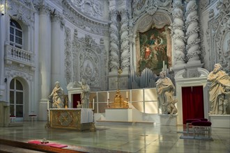 Main altar of the Theatine Church with figures of saints