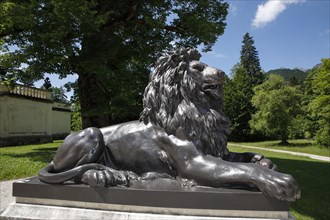 Lion figure in the castle park