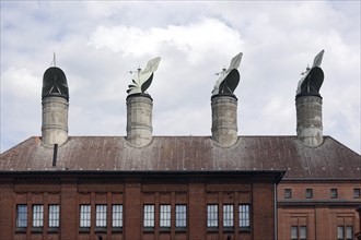 Chimneys of the former Schultheiss Malzfabrik