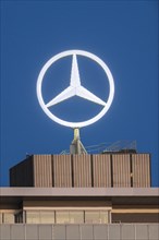 Mercedes star
