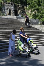 Mothers with prams on Potemkin's stairs